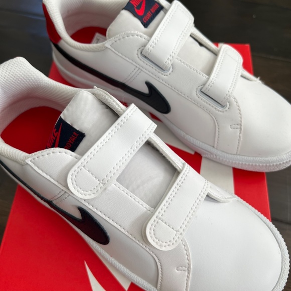 Nike Sneakers size 3 Youth Court Royals - Picture 2 of 4
